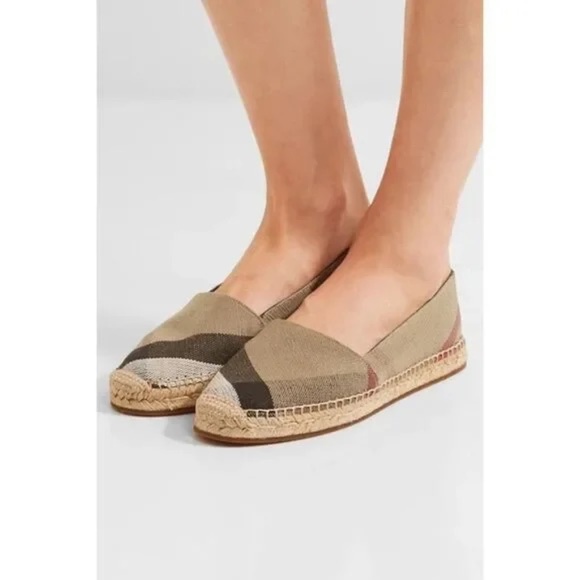 BURBERRY BRIT ESPADRILLES HODGESON FLAT ESPADRILLE - Picture 1 of 8